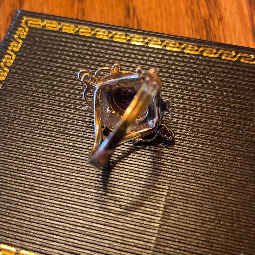 14 K Victorian Amethyst Ring - Picture 5 of 7